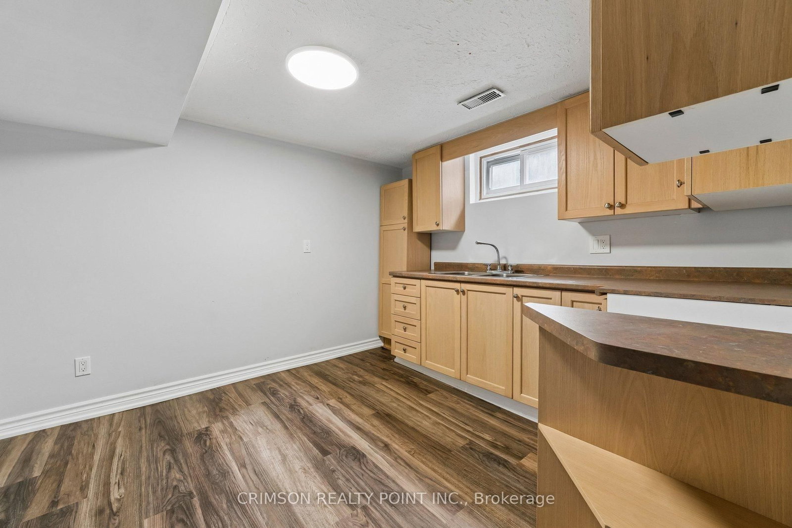 503 E Athol Street • Oshawa, ON photo 29