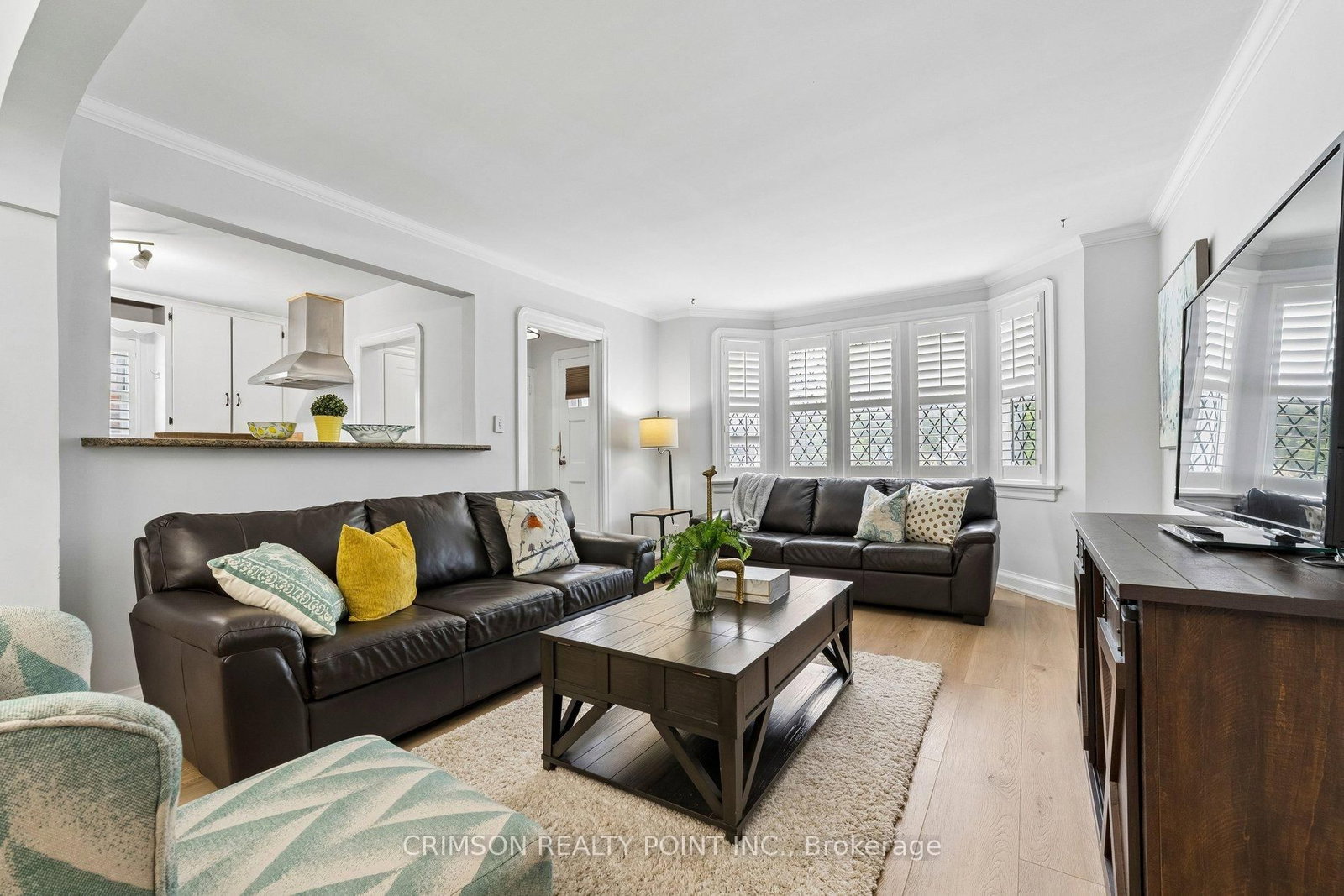 503 E Athol Street • Oshawa, ON photo 9