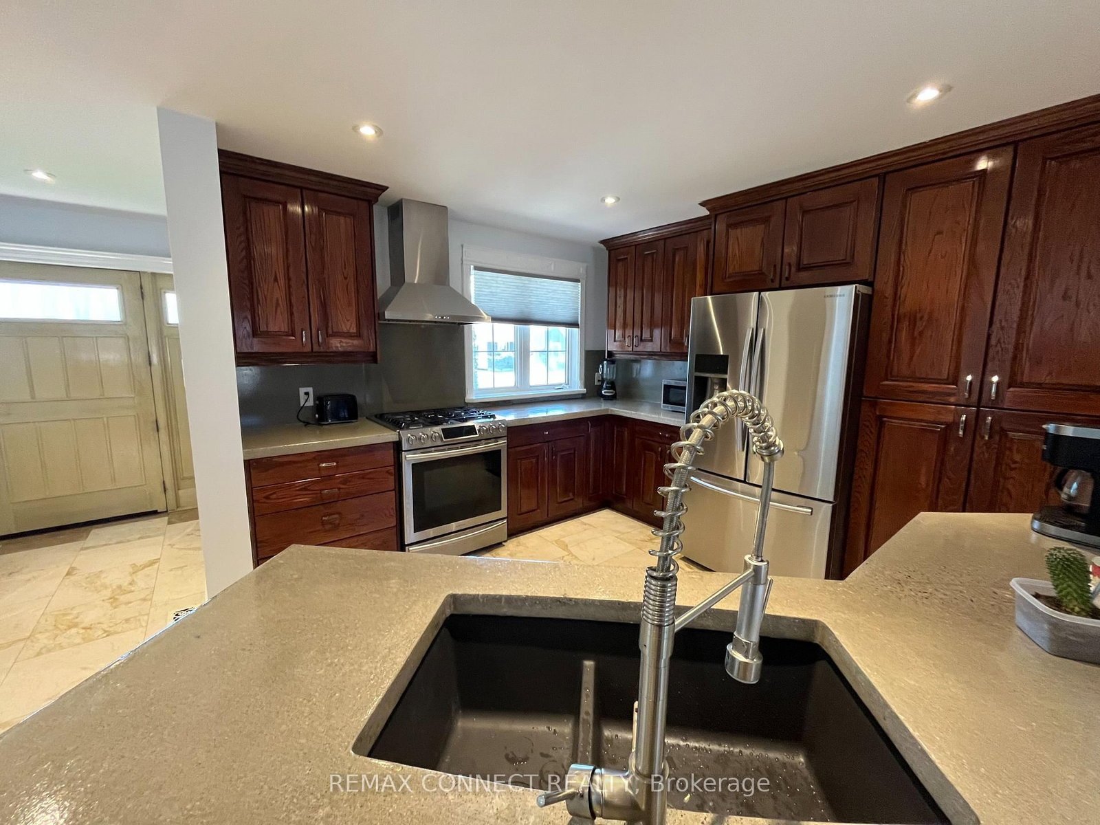 12 Brock Street • Ajax, ON photo 10