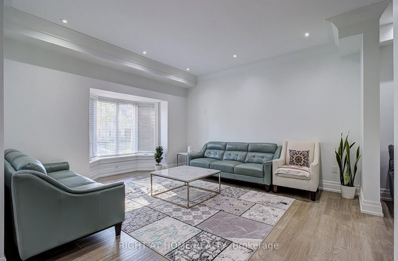 67 Scarborough Heights Blvd photo 5