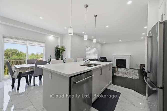 1944 Don White Court • Oshawa, ON photo 21