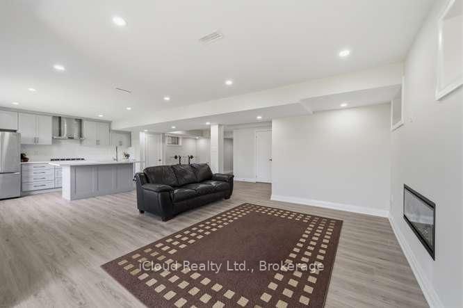 1944 Don White Court • Oshawa, ON photo 75