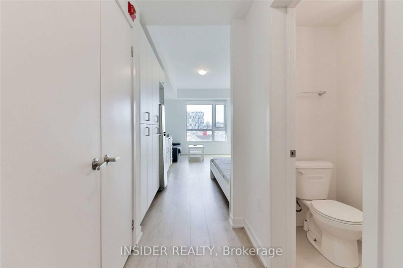 311 - 1800 Simcoe Street N