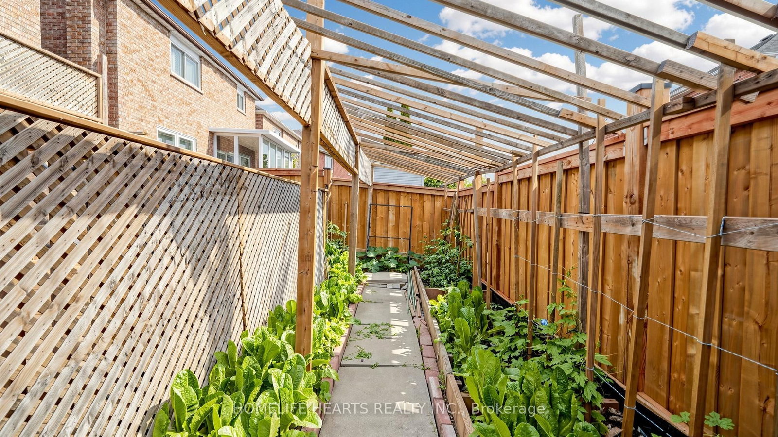 30 Shepton Way • Toronto, ON photo 44