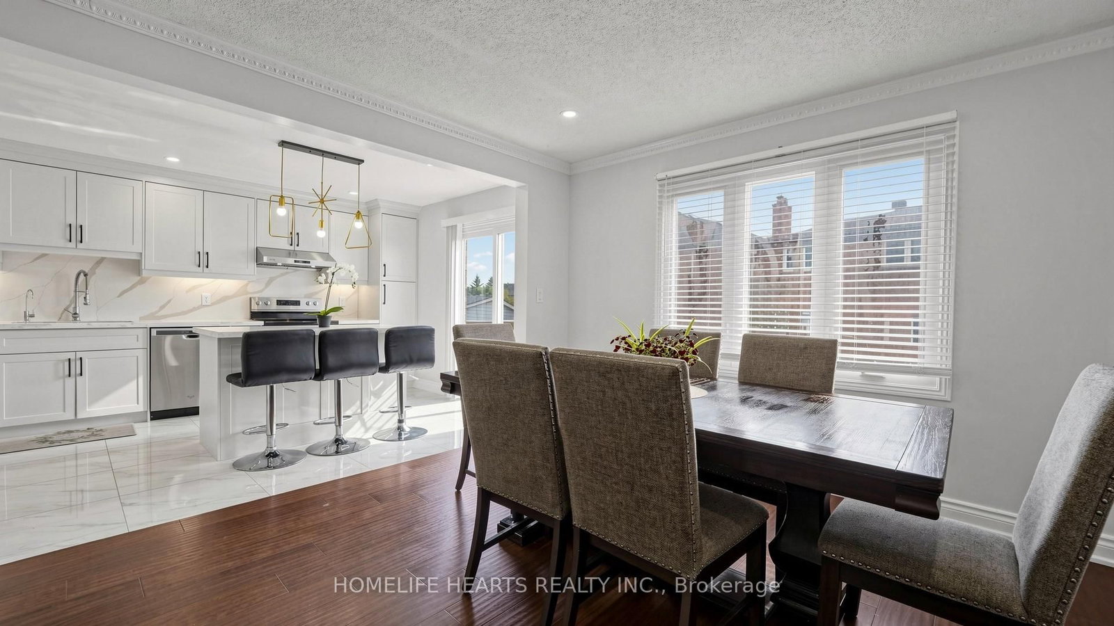 30 Shepton Way • Toronto, ON photo 8