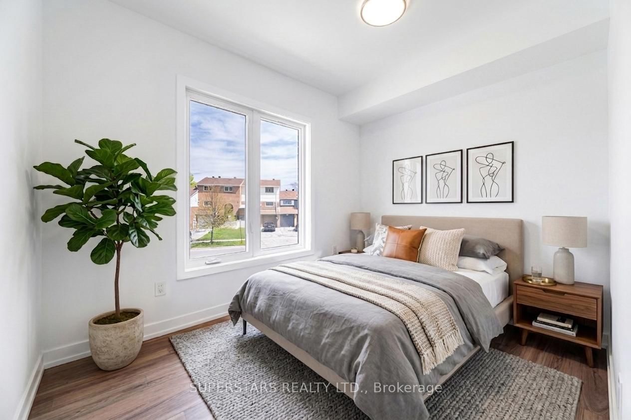 31 Calamint Lane • Toronto, ON photo 11