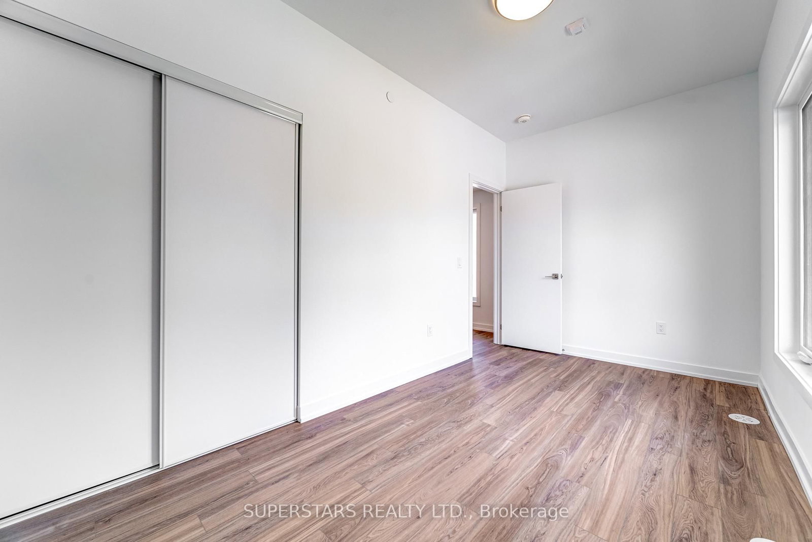 31 Calamint Lane • Toronto, ON photo 13