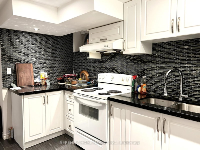 16 Morbank Dr photo 3