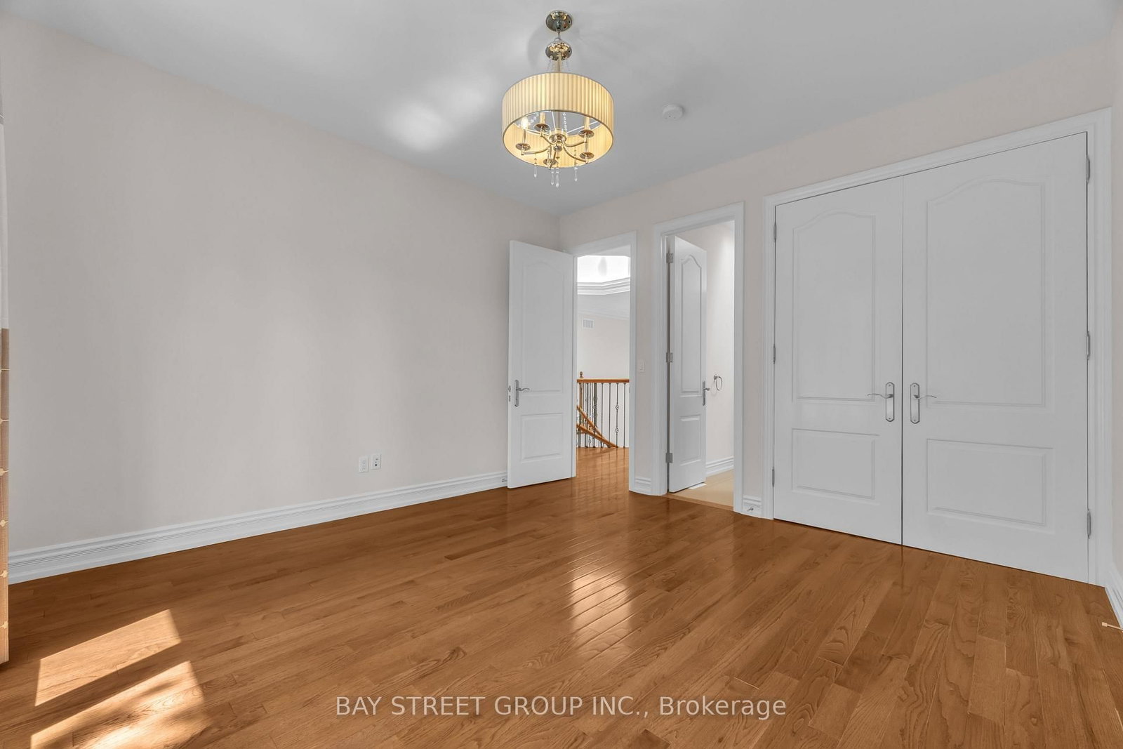 24 Murray Avenue • Toronto, ON photo 18