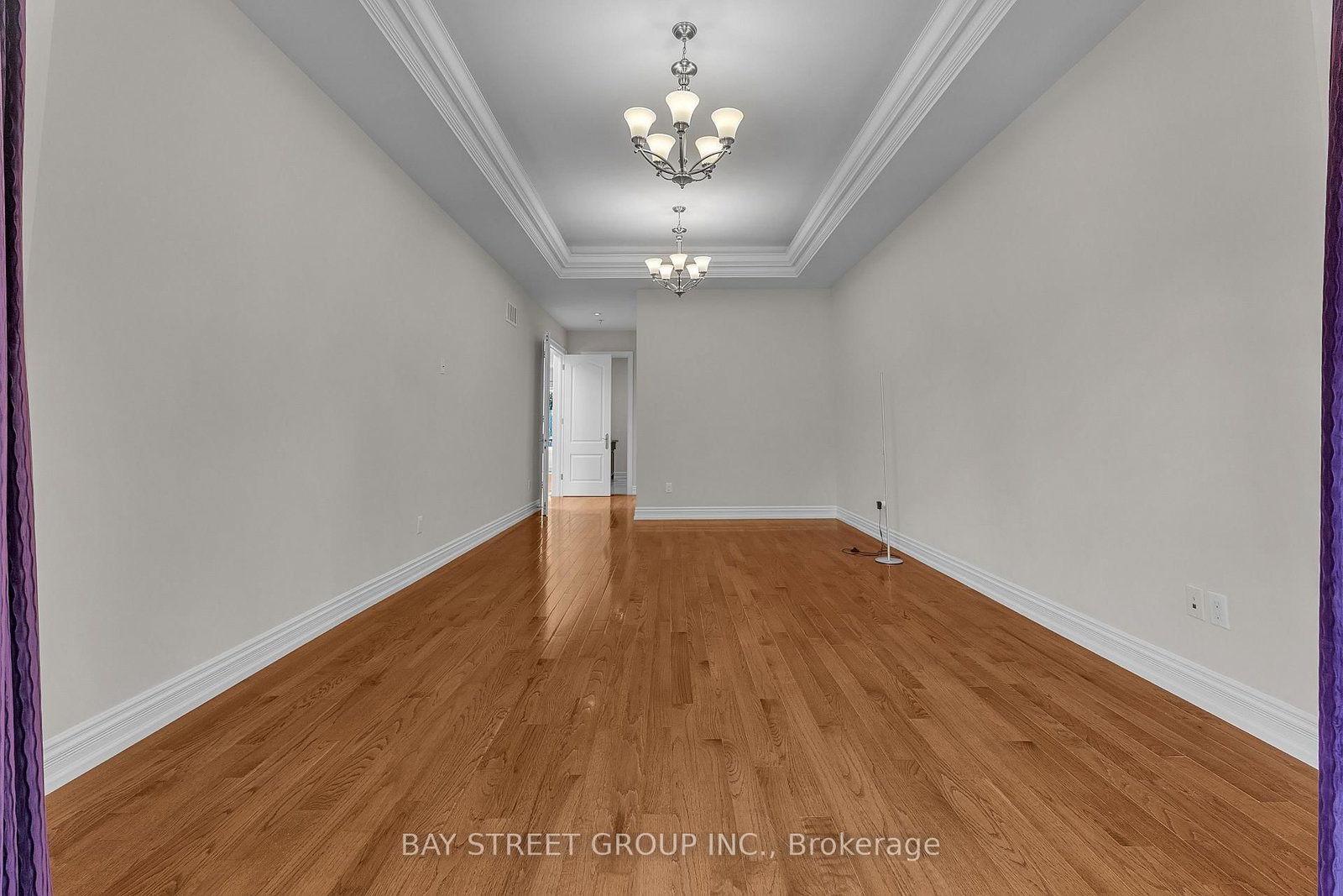 24 Murray Avenue • Toronto, ON photo 25