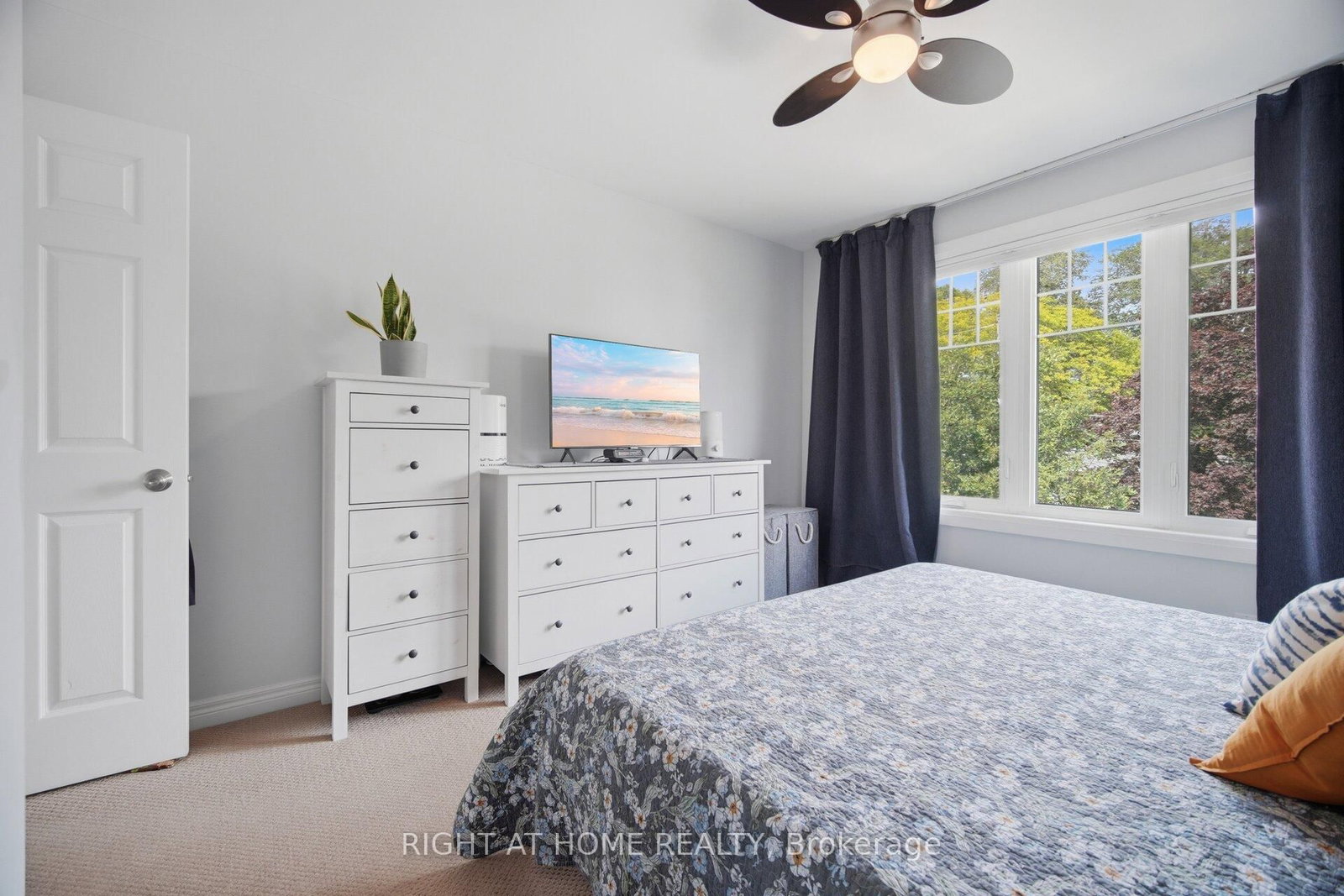 18 Vanbrugh Avenue • Toronto, ON photo 26