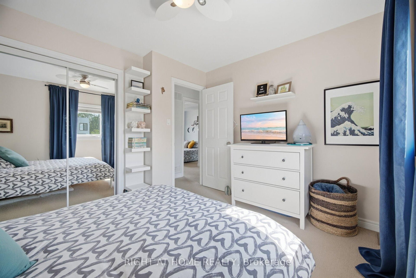 18 Vanbrugh Avenue • Toronto, ON photo 27