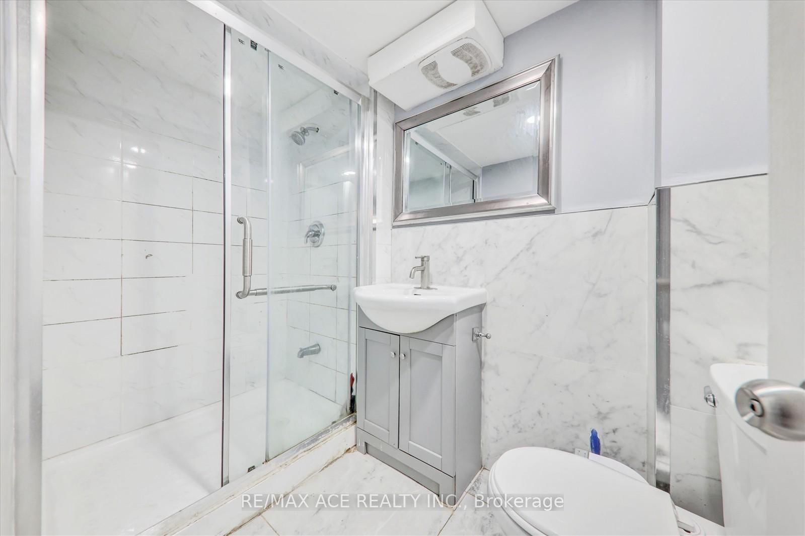 10 Blakemanor Boulevard • Toronto, ON photo 32