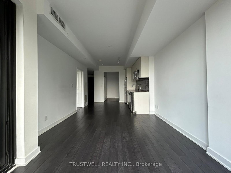 308 - 2799 Kingston Road
