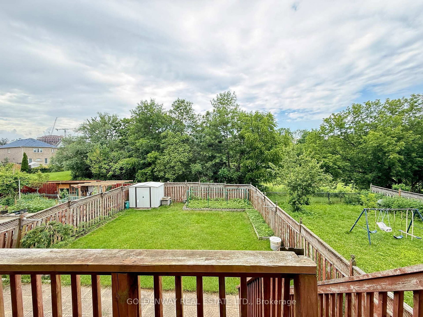 20 Green Ash Terrace • Toronto, ON photo 10