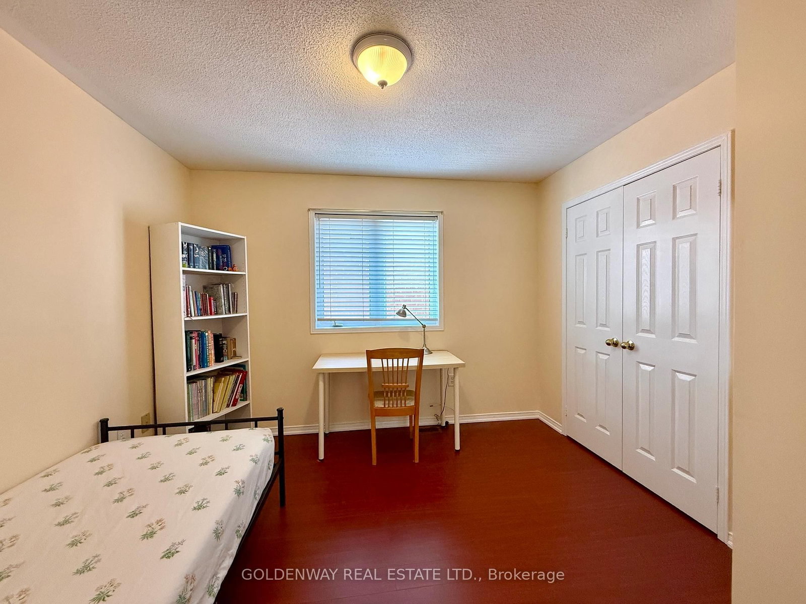 20 Green Ash Terrace • Toronto, ON photo 15