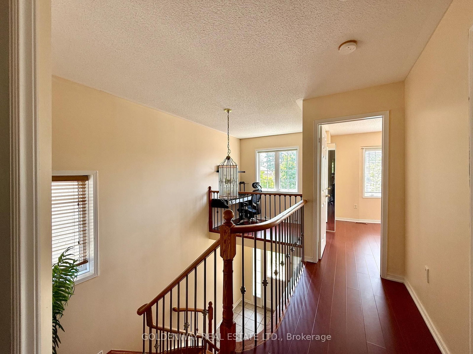 20 Green Ash Terrace • Toronto, ON photo 18