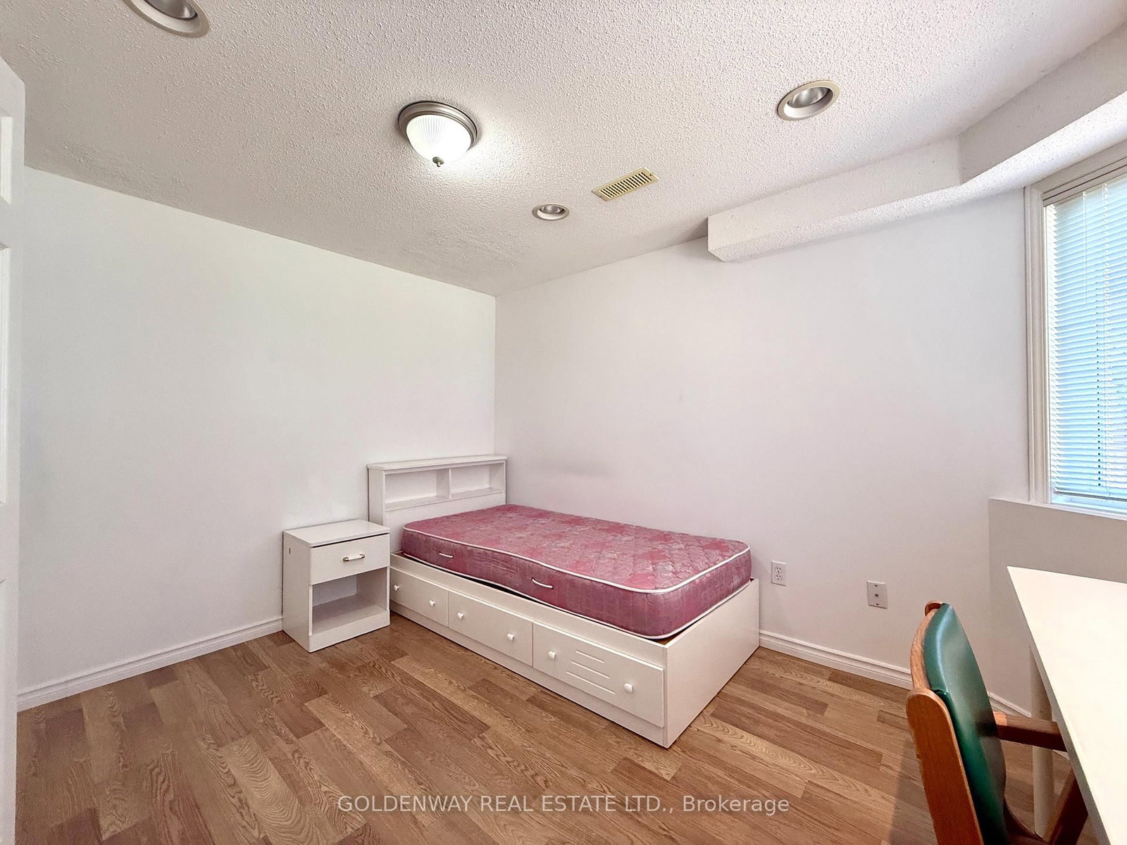 20 Green Ash Terrace • Toronto, ON photo 26