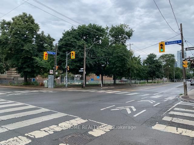 966 E Dundas Street • Toronto, ON photo 10