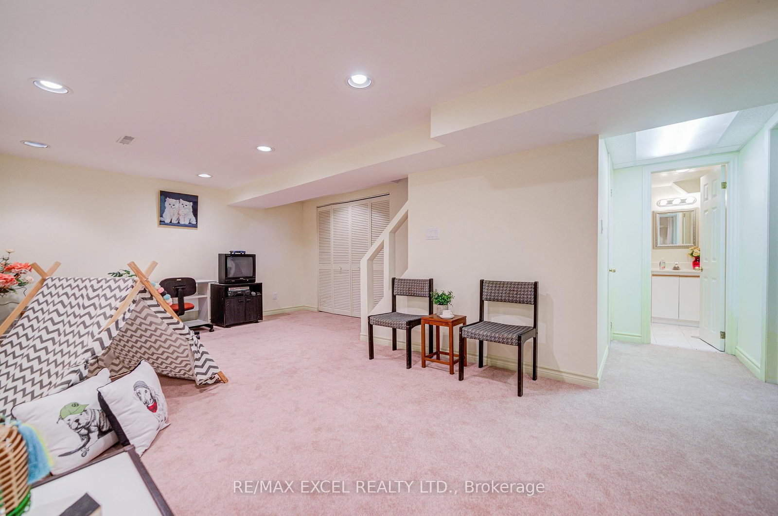176 Goldhawk Trail • Toronto, ON photo 39