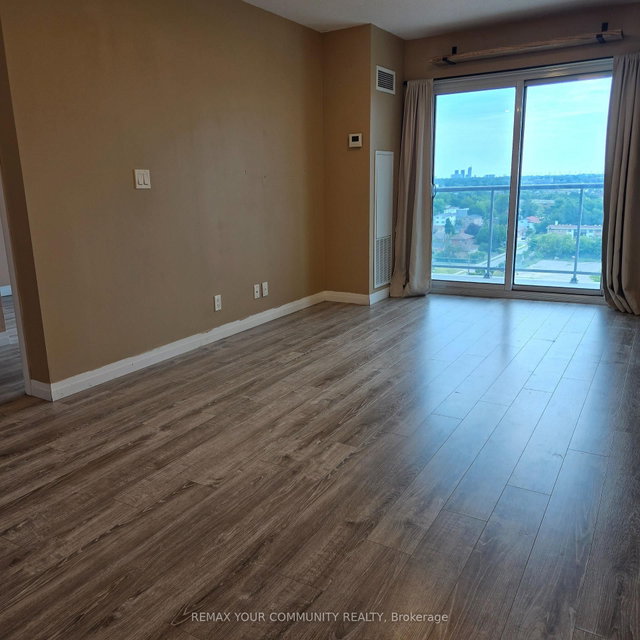 1102 - 2150 Lawrence Avenue E