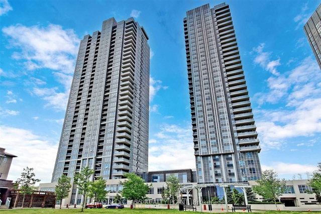 3124 - 275 Village Green Square