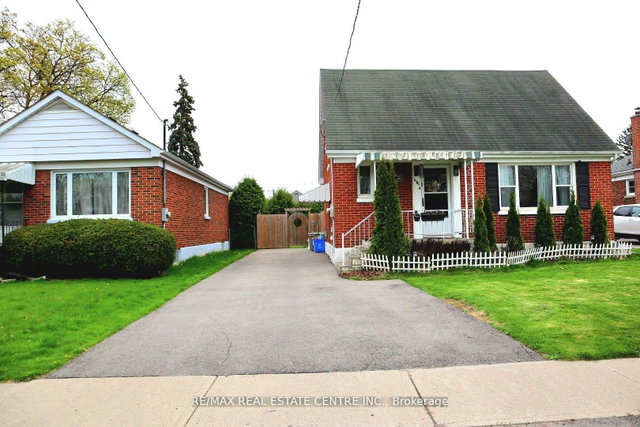 401 Elgin Street E
