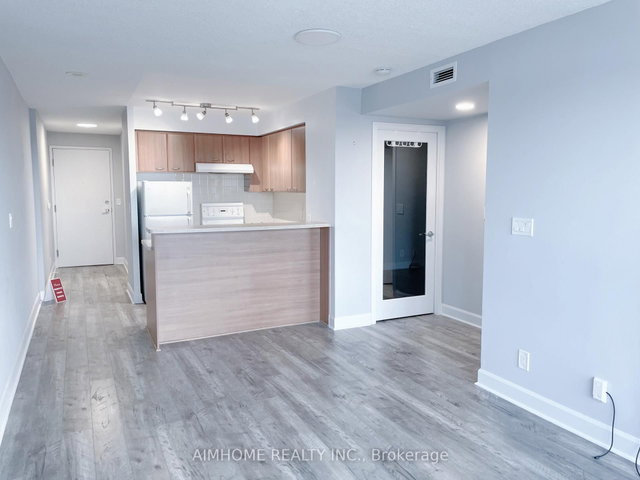 1101 - 36 Lee Centre Drive