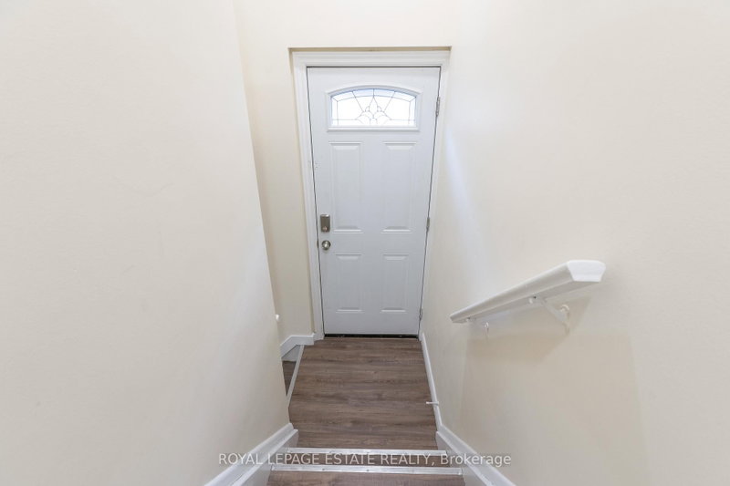5 Barlow Road