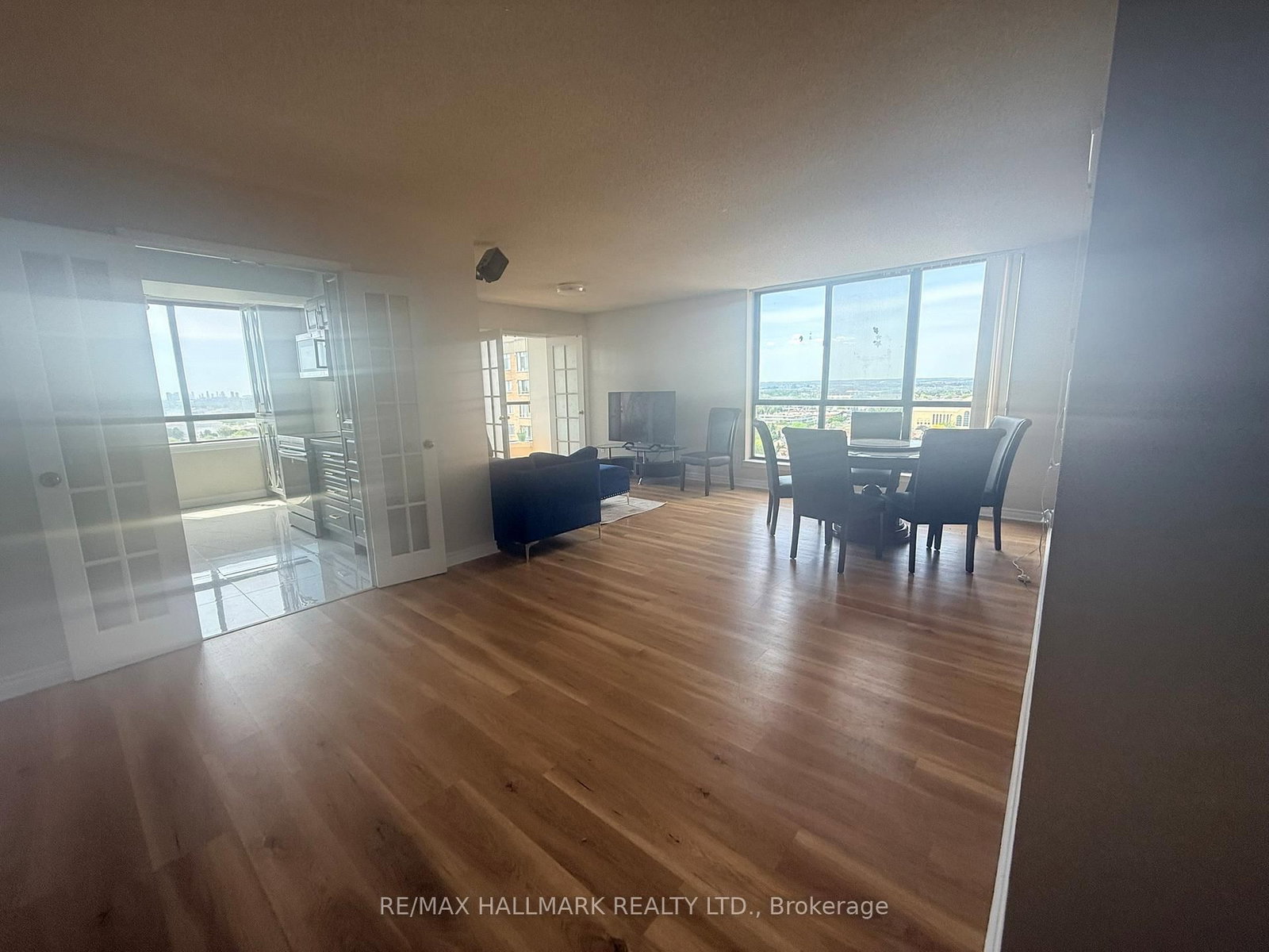 75 Bamburgh Circle • #2028 • Toronto, ON photo 9