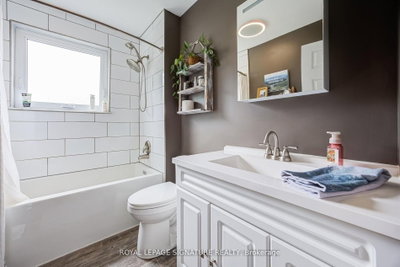 12 Kinnison Ajax,Ontario L1S 1K5 — Photo 21