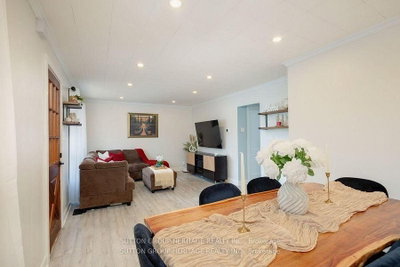 34 Maple Street • Ajax, ON photo 9
