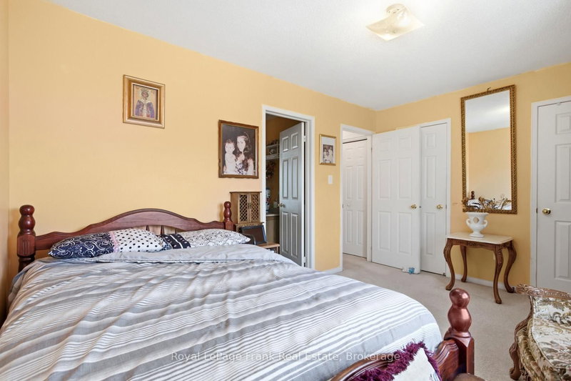 31 Linnell Ajax,Ontario L1Z 0K8 — Photo 12