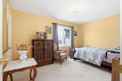 31 Linnell Ajax,Ontario L1Z 0K8 — Photo 13