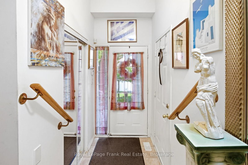 31 Linnell Ajax,Ontario L1Z 0K8 — Photo 4