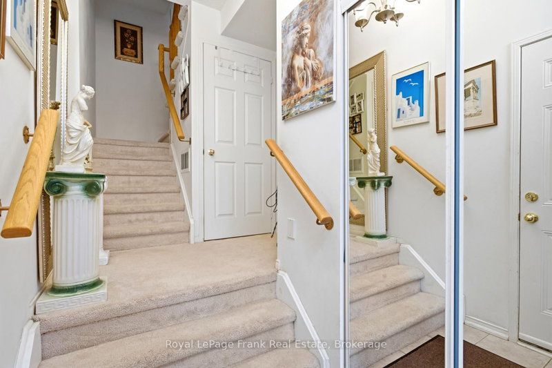 31 Linnell Ajax,Ontario L1Z 0K8 — Photo 5