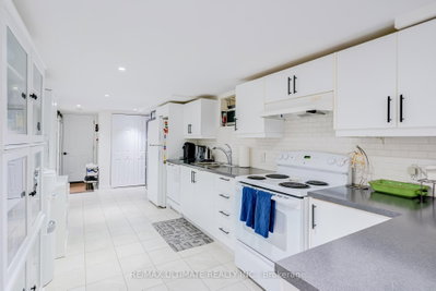 533 Kingston Road • Toronto, ON