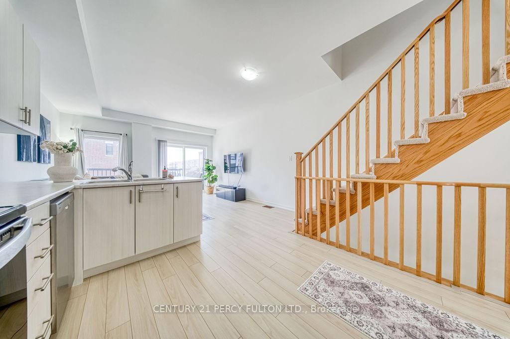147 Hunt Ajax,Ontario L1S 7M3 — Photo 10