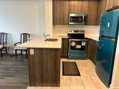 Unit 307 — 50 Lakebreeze Drive — photo 6