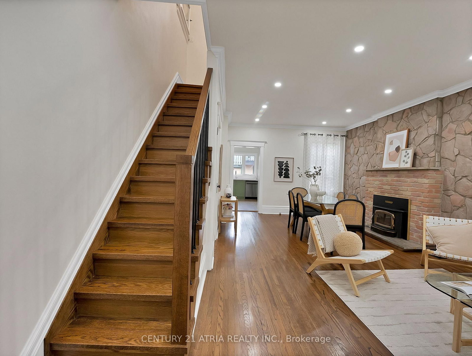 32 Rosevear Avenue • Toronto, ON photo 17