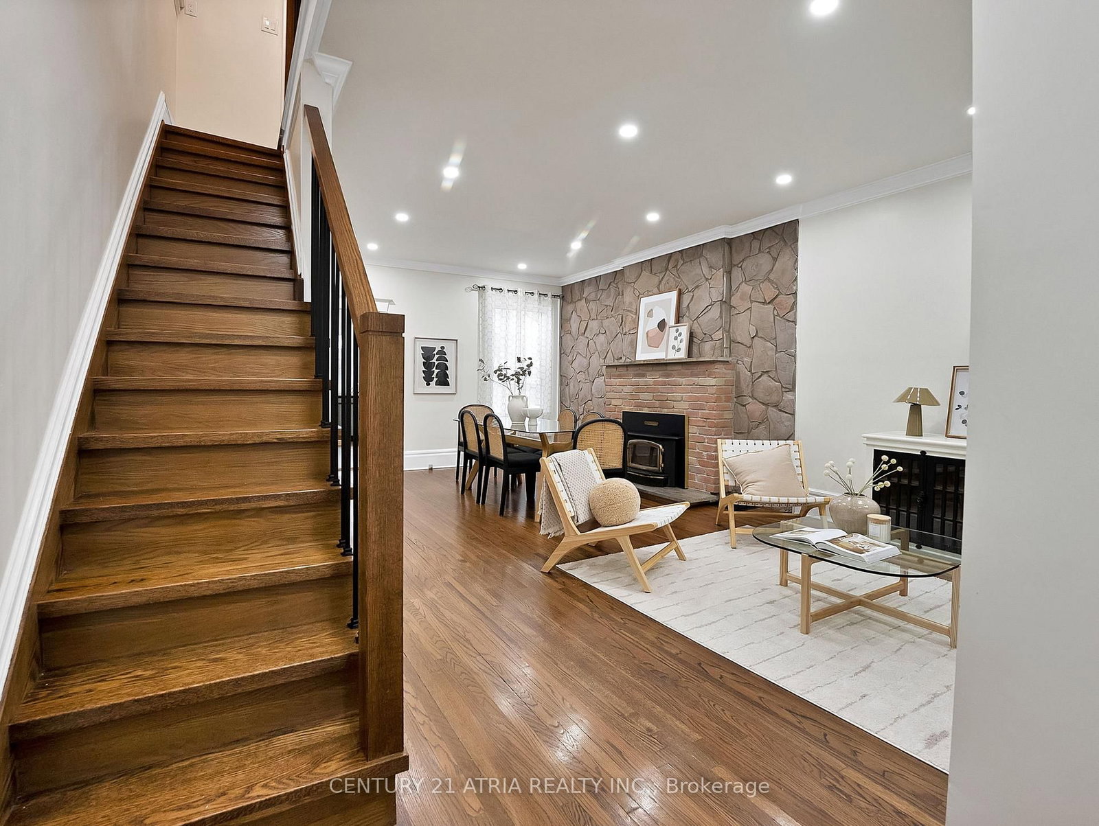 32 Rosevear Avenue • Toronto, ON photo 18