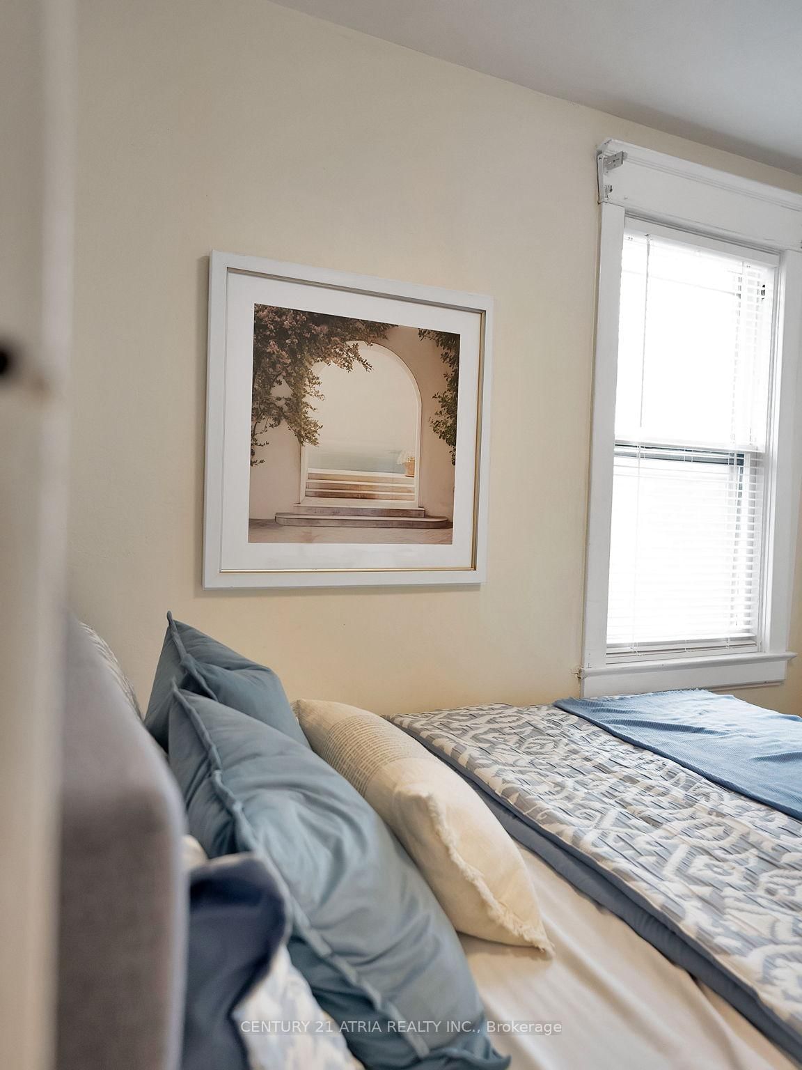32 Rosevear Avenue • Toronto, ON photo 20