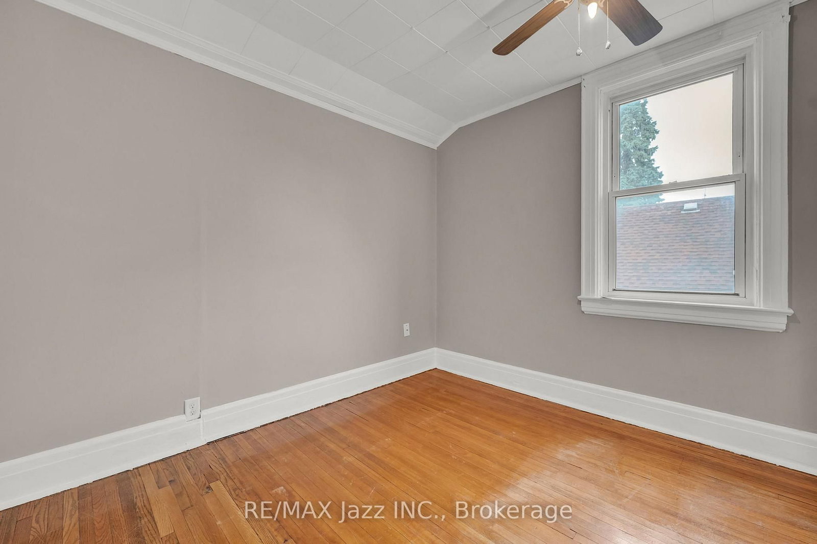 636 Carnegie Avenue • Oshawa, ON photo 17