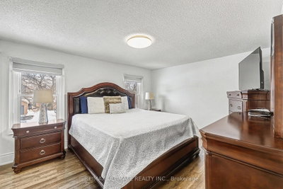 29 Kipling Crescent • Ajax, ON photo 9