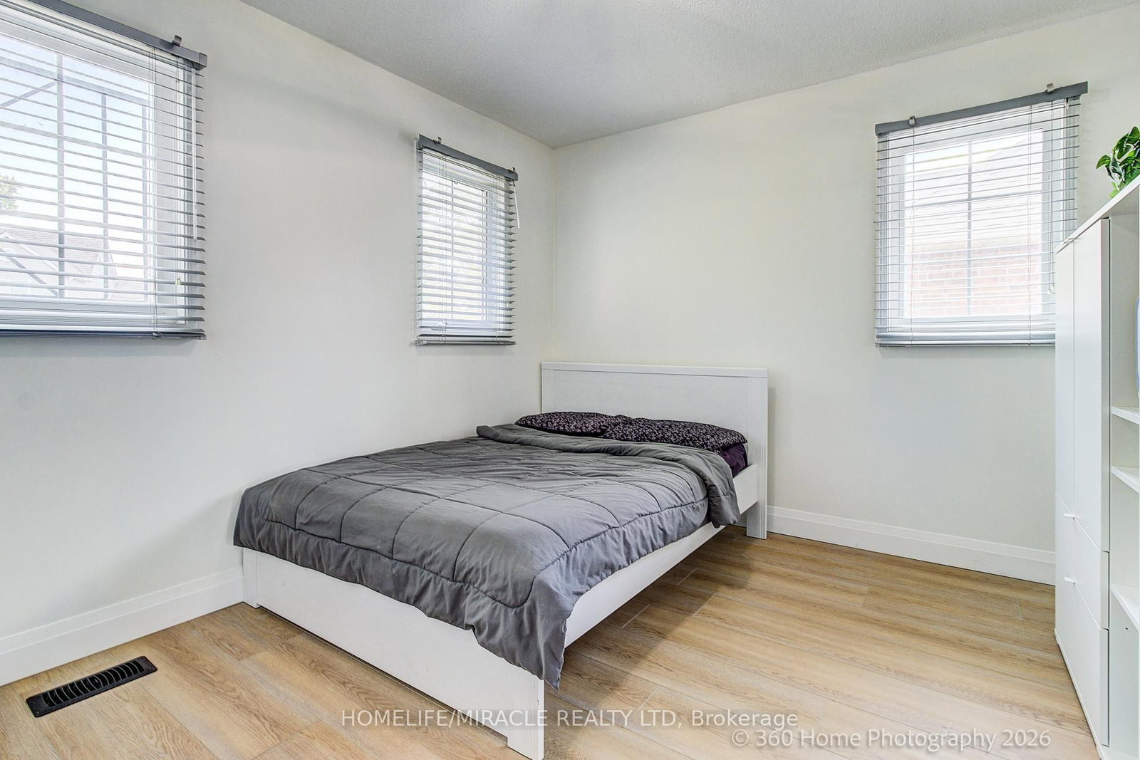 2 Hedge End Road • #85 • Toronto, ON photo 17