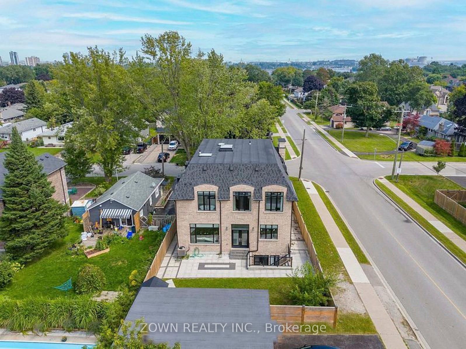 Detached House for lease at Basement-736 Hillview Crescent, Pickering, Ontario, L1W 2S1 - West Shore - MLS: E13528434