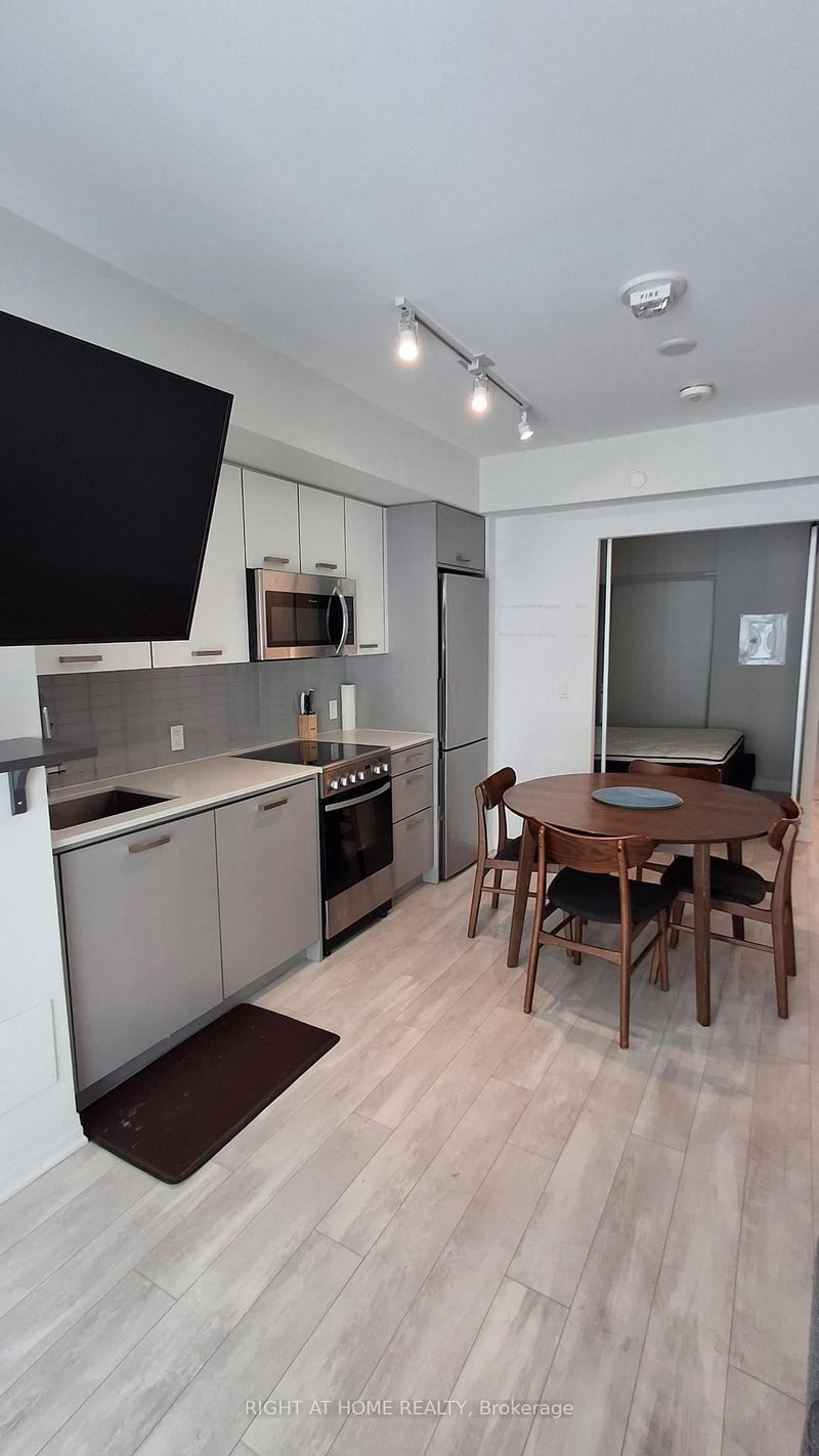 211 - 1630 Queen Street E