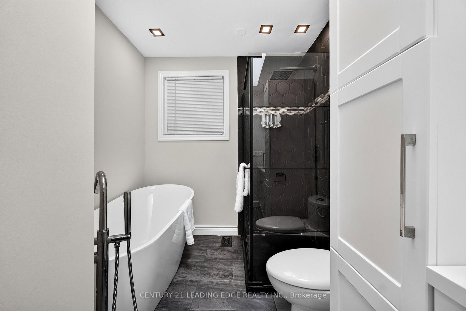 4012 Ellesmere Road • Toronto, ON photo 25