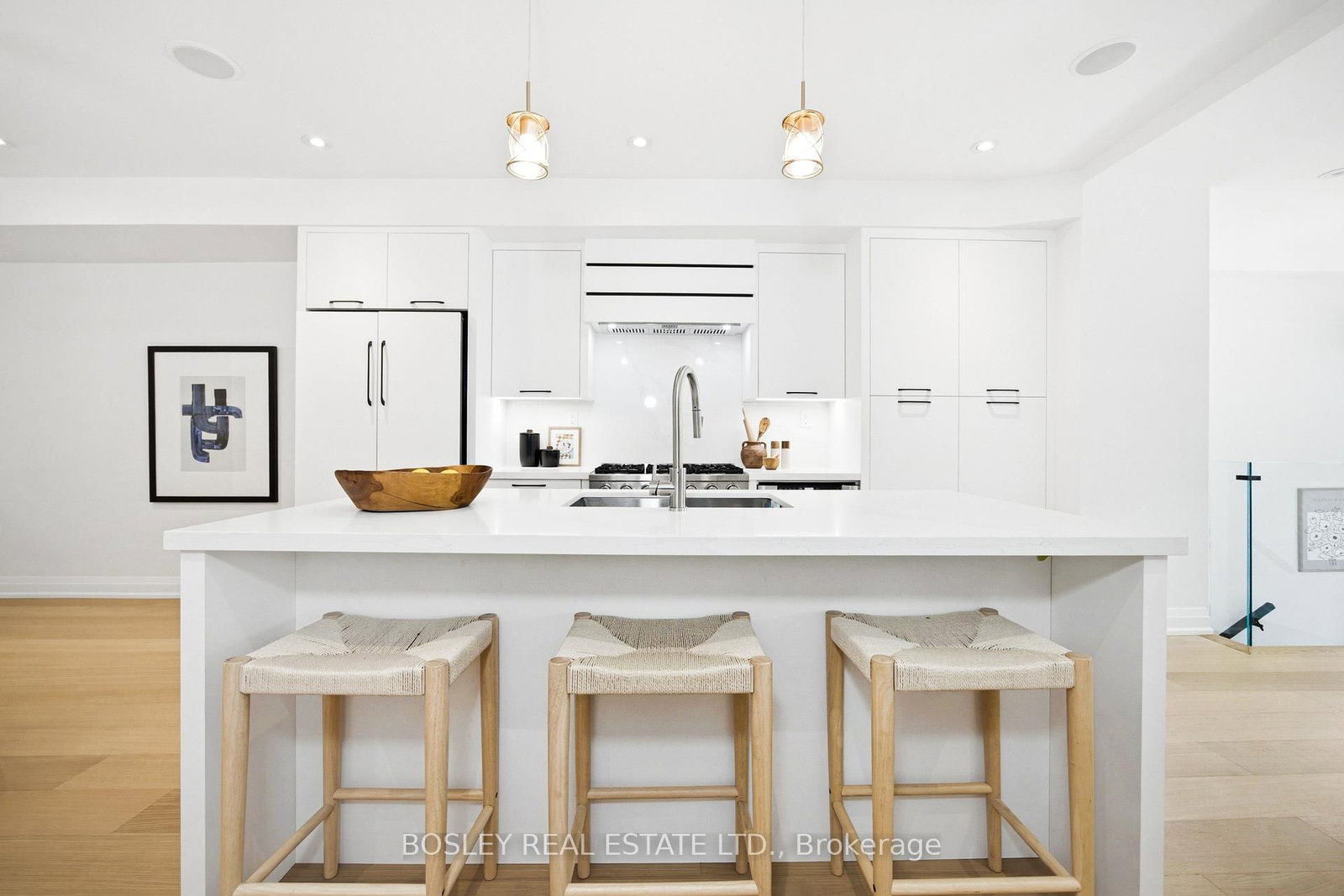 28 RICHARD Avenue • Toronto, ON photo 11