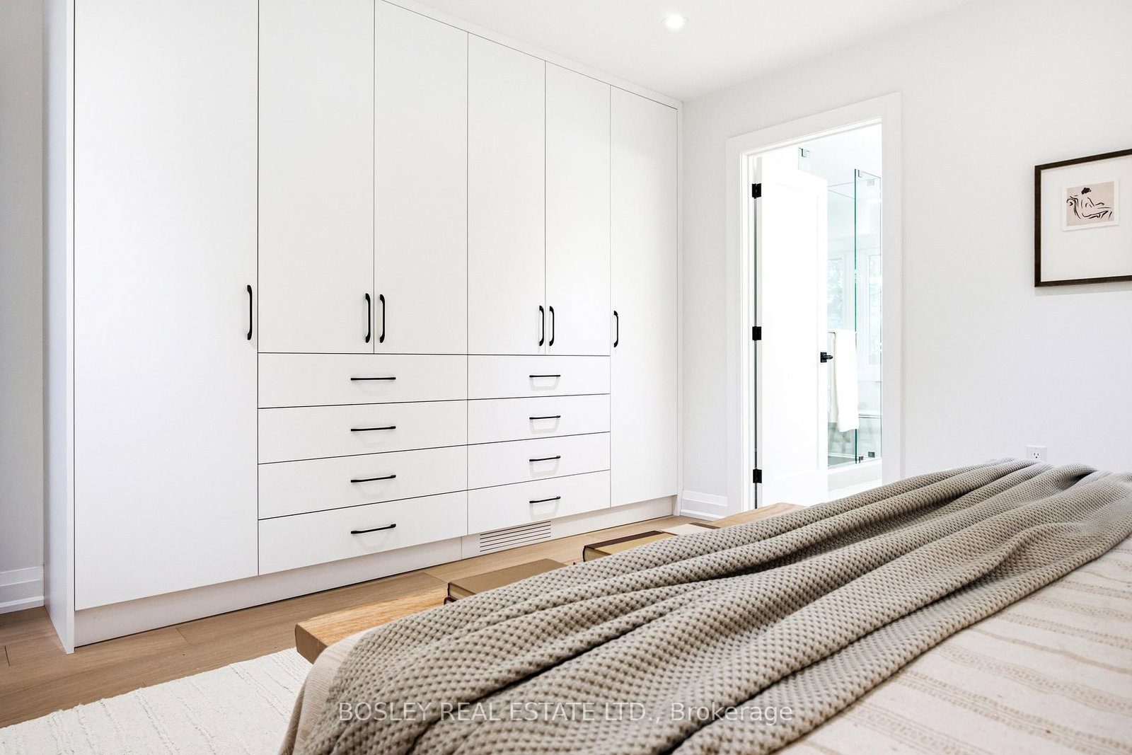 28 RICHARD Avenue • Toronto, ON photo 22
